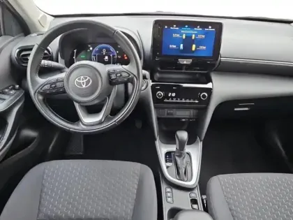 Photo 8 Toyota Yaris Gén. I Ph1 Dynamic 5