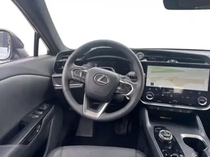 Photo 11 Lexus RZ  450e Luxe