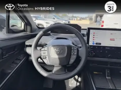 Photo 8 Toyota C-HR + 224ch 77kWh Design Grande Autonomie