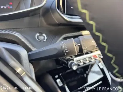 Photo 12 Peugeot 2008  1.2 Hybrid 145ch GT e-DCS6