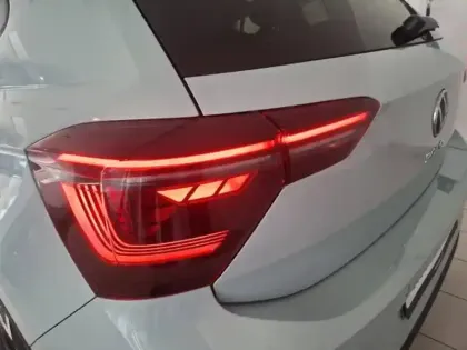 Photo 9 Volkswagen Polo  1.0 TSI 95ch Edition 50 DSG7