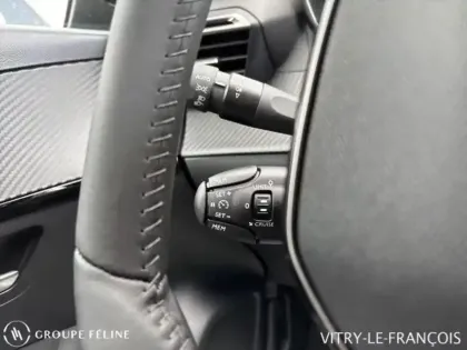 Photo 11 Peugeot 208  e- 156ch 54 kWh Allure