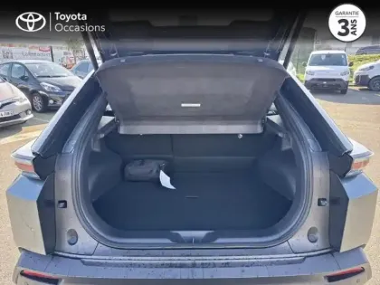 Photo 9 Toyota C-HR + 224ch 77kWh Design Grande Autonomie