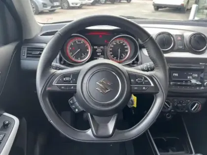 Photo 14 Suzuki Swift  1.2 Dualjet Hybrid 83ch Avantage