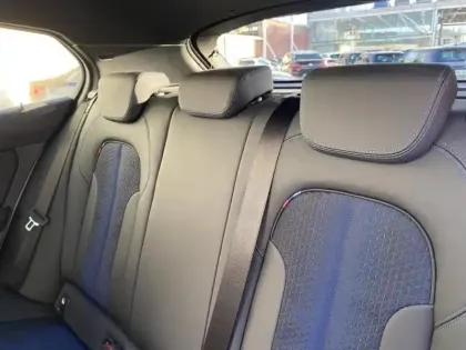 Photo 6 BMW Serie 1 Série 1 116dA 116ch M Sport DKG7