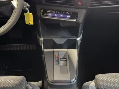 Photo 13 Opel Frontera  1.2 Turbo Hybrid 145ch GS e-DCT6