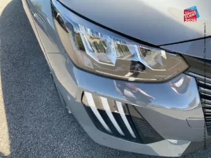 Photo 12 Peugeot 208  e- 136ch Allure