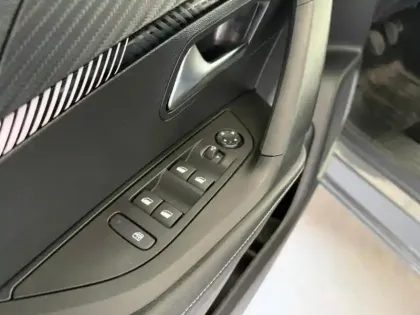 Photo 13 Peugeot 2008  1.2 100ch S&S Allure