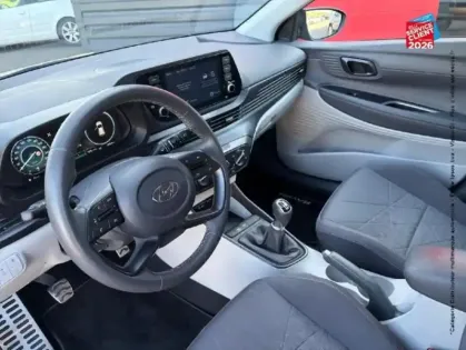 Photo 14 Hyundai Bayon  1.0 T-GDi 100ch Hybrid 48V Intuitive Camera