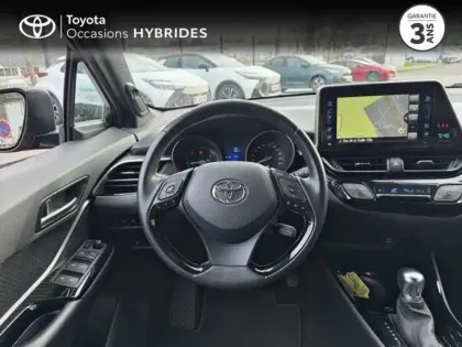 Photo 8 Toyota C-HR  122h Collection 2WD E-CVT RC18