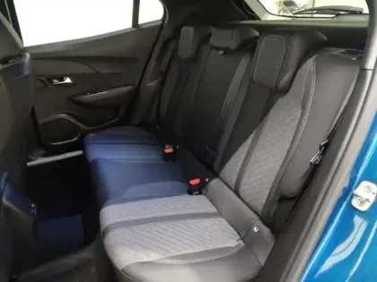 Photo 8 Peugeot 2008  1.2 Hybrid 145ch Allure e-DCS6