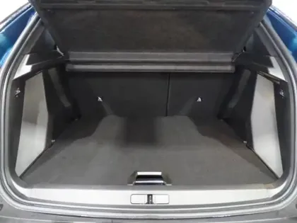 Photo 9 Peugeot 2008  1.2 Hybrid 145ch Allure e-DCS6