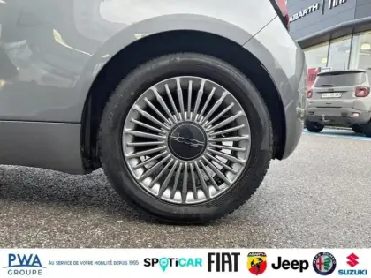 Photo 10 Fiat 500  Nouvelle  Berline MY22 Icône berline 42 kWh