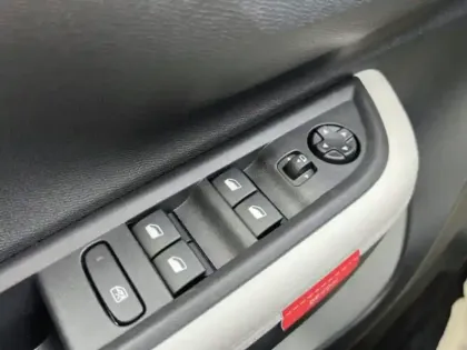 Photo 12 Citroën C3 Aircross  1.2 Hybride 145ch MAX