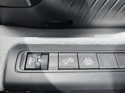 Photo 13 Citroën C3 Aircross  1.2 Hybride 145ch MAX