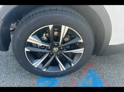 Photo 12 Toyota C-HR  2.0 Hybride Rechargeable 225ch Graphic MY26