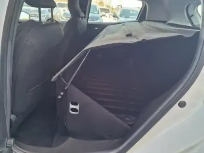 Photo 14 Renault Clio Société V Air Nav Blue dCi 85