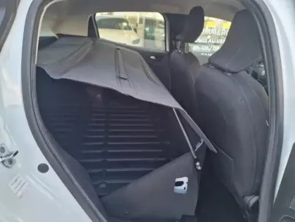 Photo 24 Renault Clio Société V Air Nav Blue dCi 85