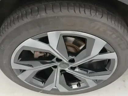 Photo 16 Renault Austral E-Tech hybrid 200 Techno esprit Alpine