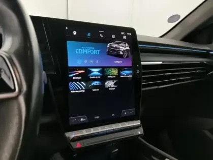 Photo 23 Renault Austral E-Tech hybrid 200 Techno esprit Alpine