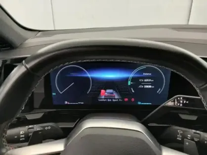 Photo 21 Renault Austral E-Tech hybrid 200 Techno esprit Alpine