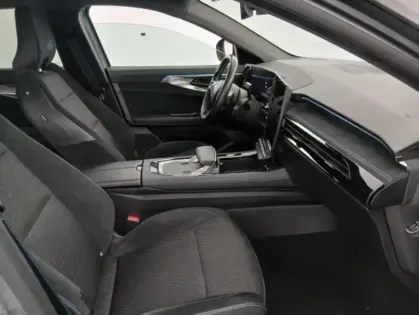 Photo 13 Renault Austral E-Tech hybrid 200 Techno esprit Alpine