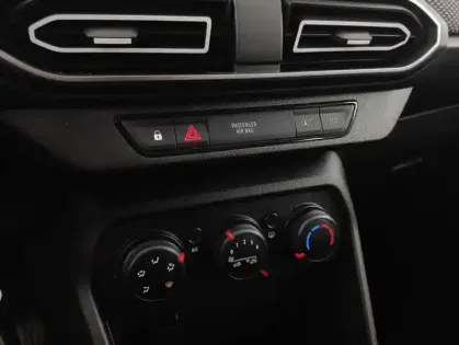 Photo 24 Dacia Sandero TCe 90 CVT Expression