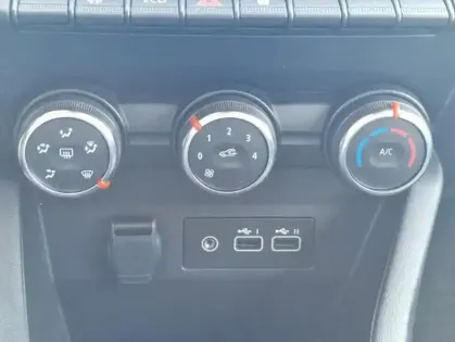 Photo 22 Renault Clio Gén. V (BJA) Ph2 Evolution 5