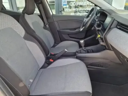 Photo 30 Renault Clio Gén. V (BJA) Ph2 Evolution 5