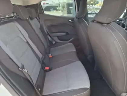 Photo 31 Renault Clio Gén. V (BJA) Ph2 Evolution 5