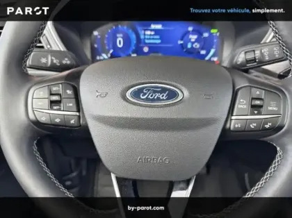 Photo 19 Ford Kuga 2.5 Duratec 190ch FHEV E85 Vignale BVA