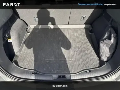 Photo 10 Ford Kuga 2.5 Duratec 190ch FHEV E85 Vignale BVA