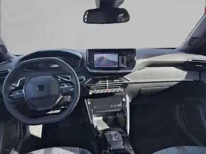 Photo 7 Peugeot 2008  Hybrid 136 e-DCS6