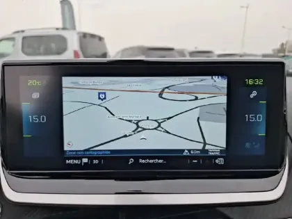 Photo 23 Peugeot 208  Electrique 50 kWh 136ch