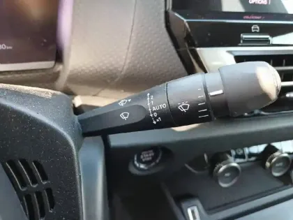 Photo 75 Citroën C4  PureTech 130 S&S EAT8