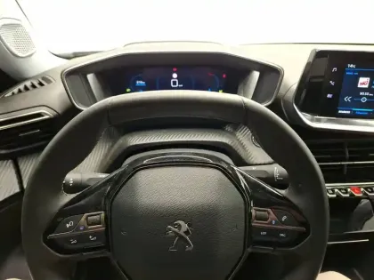 Photo 14 Peugeot 2008  PureTech 100 S&S BVM6