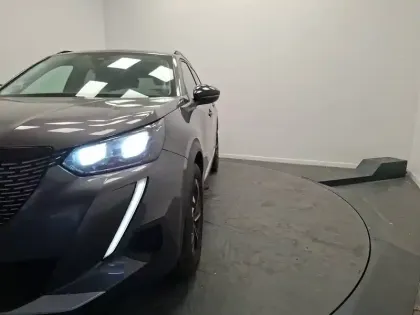 Photo 34 Peugeot 2008  PureTech 100 S&S BVM6