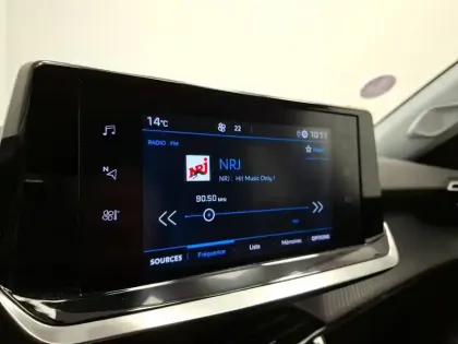 Photo 18 Peugeot 2008  PureTech 100 S&S BVM6