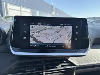 Photo 23 Peugeot 2008  BlueHDi 130 S&S EAT8