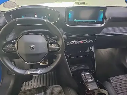 Photo 27 Peugeot 2008  Electrique 136 ch