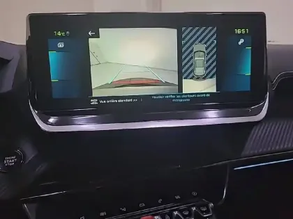 Photo 39 Peugeot 2008  Electrique 136 ch