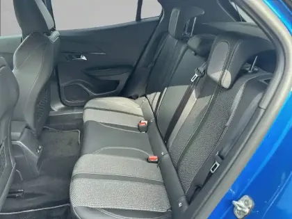 Photo 11 Peugeot 2008  Electrique 136 ch