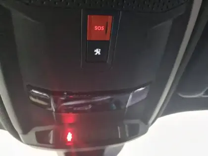 Photo 45 Peugeot 2008  Electrique 136 ch