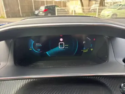 Photo 9 Peugeot 2008  Electrique 136 ch
