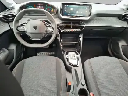 Photo 7 Peugeot 208  Hybrid 110 ch e-DCS6