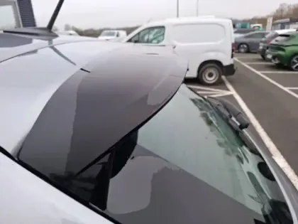 Photo 21 Peugeot 208  Hybrid 110 ch e-DCS6