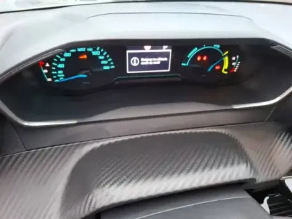 Photo 9 Peugeot 208  Hybrid 110 ch e-DCS6