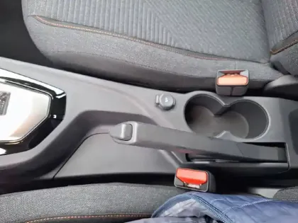 Photo 41 Peugeot 208  Hybrid 110 ch e-DCS6