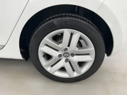 Photo 19 Renault Clio Gén. V (BJA) Ph1 Business 5