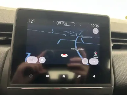 Photo 53 Renault Clio Gén. V (BJA) Ph1 Business 5